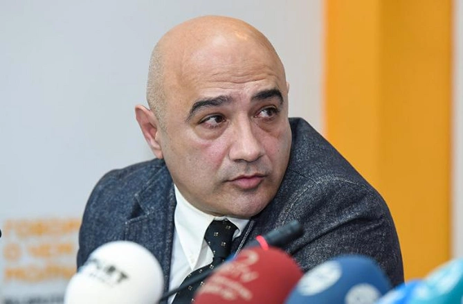 Rusiya XİN başçısı prezident Putinin iradəsinə qarşı gedir? — SENSASİON AÇIQLAMA