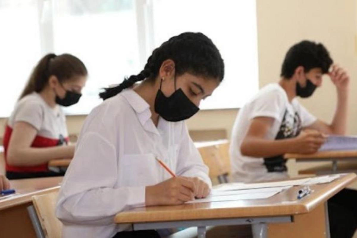 DİM ali məktəblərə qəbul proqramına dəyişiklik etdi