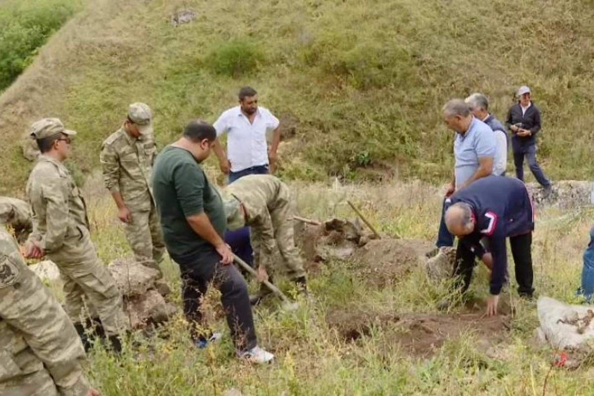 Başlıbel qurbanlarının məzarları açıldı — VİDEO