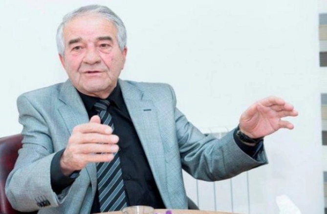 Tanınmış şair Əjdər Olun 65 illik yubileyidir — Ziyalıların TƏBRİKİ Tanınmış şair Əjdər Olun 65 illik yubileyidir — Ziyalıların TƏBRİKİ