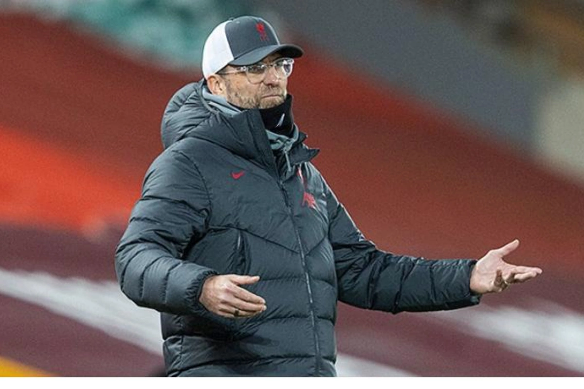“Liverpul”un baş məşqçisi koronavirusa yoluxdu