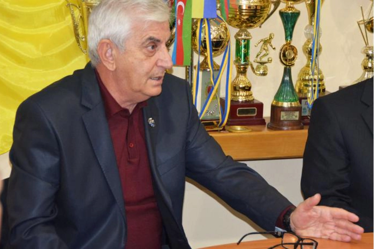 Eldar Tağıyev: “Rusiya-Ukrayna münasibətləri azərbaycanlıların vəziyyətini çətinləşdirib”