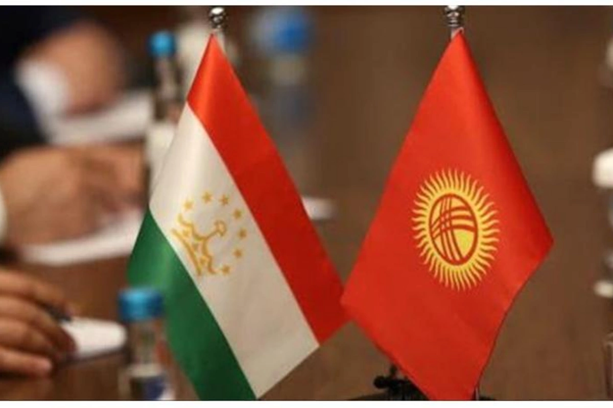 Qırğızıstan və Tacikistan danışıqlara başladı