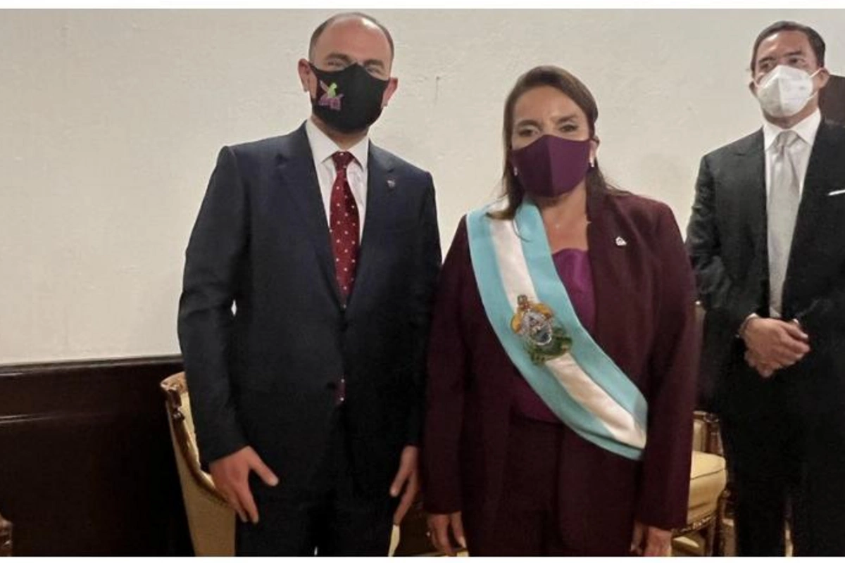 Azərbaycanla əməkdaşlığın gücləndirilməsində maraqlıyıq — Hondurasın ilk qadın prezidenti