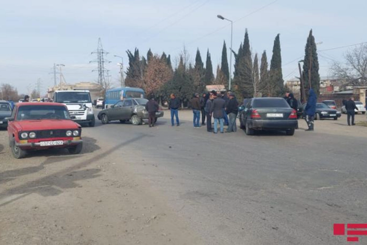 Gəncədə zəncirvarı qəza — xəsarət alanlar var (FOTO)