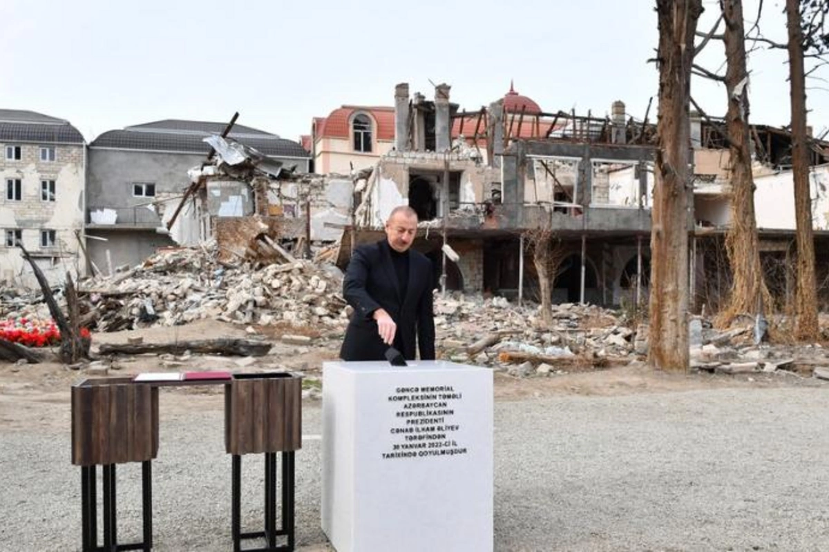 Prezident Gəncə Memorial Kompleksinin təməlini qoydu — FOTOLAR