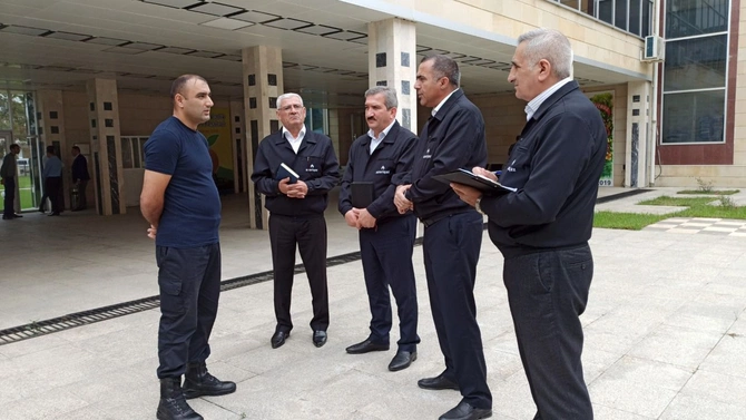“Açıq mikrofon” aksiyası həftəlik işinə Lənkəran şəhərindən başladı — FOTO “Açıq mikrofon” aksiyası həftəlik işinə Lənkəran şəhərindən başladı — FOTO