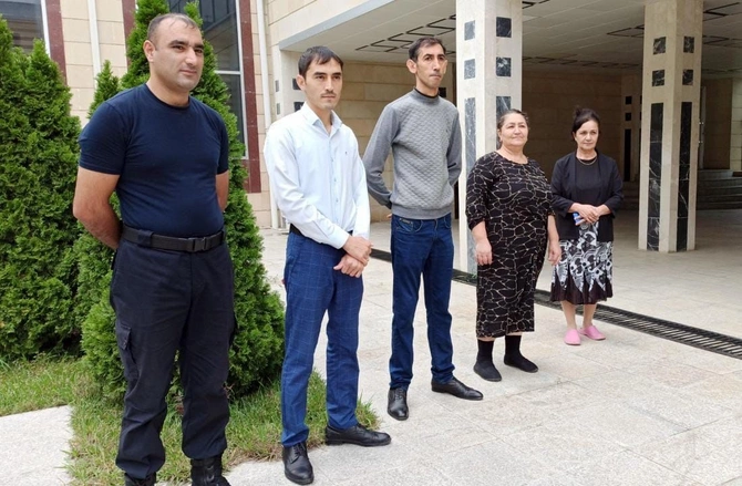 “Açıq mikrofon” aksiyası həftəlik işinə Lənkəran şəhərindən başladı — FOTO “Açıq mikrofon” aksiyası həftəlik işinə Lənkəran şəhərindən başladı — FOTO