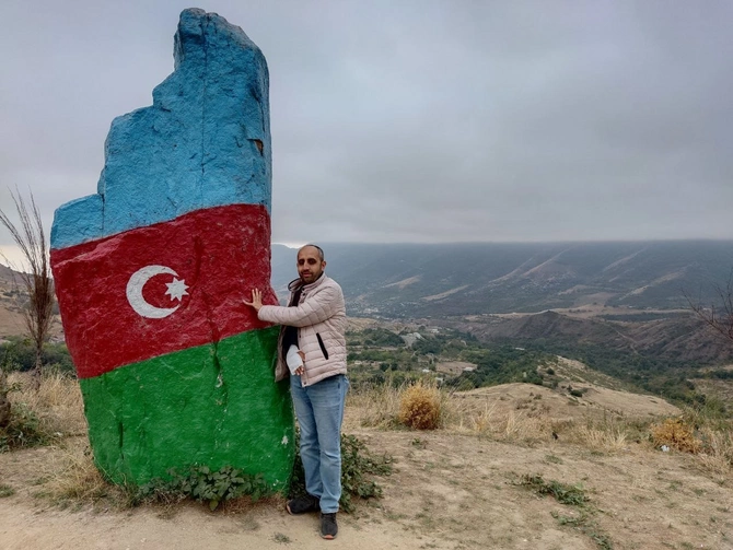 Qaranlıqda işıqlar, torpaq Vətənə çevriləndə...