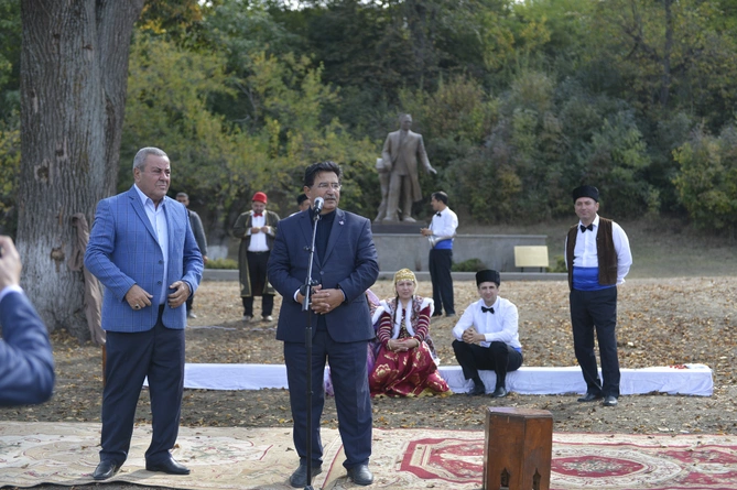 “Azerçay”ın dəstəyilə Şuşada teatr tamaşası səhnələşdirildi — FOTOLAR “Azerçay”ın dəstəyilə Şuşada teatr tamaşası səhnələşdirildi — FOTOLAR
