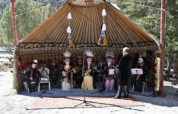 Azərbaycan və Qırğızıstan Prezidentləri Bişkekdə mədəni proqramda iştirak ediblər — YENİLƏNİB (FOTO)