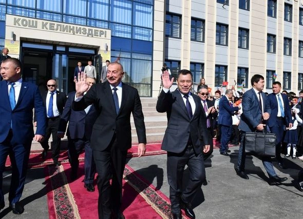 Bişkekdə Nizami Gəncəvi adına məktəbin açılış mərasimi keçirilib — FOTO Bişkekdə Nizami Gəncəvi adına məktəbin açılış mərasimi keçirilib — FOTO