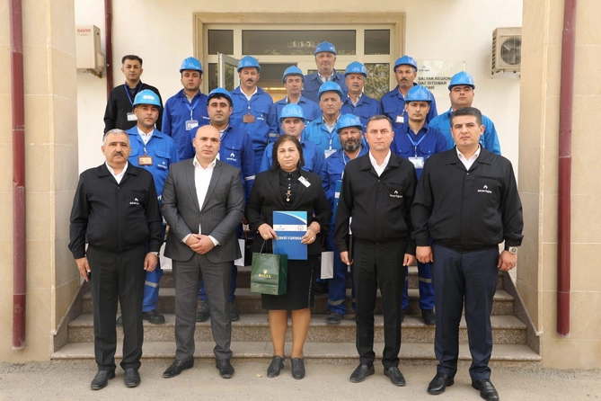 Salyan RQİİ-nin əməkdaşları təltif edildi — FOTOLAR