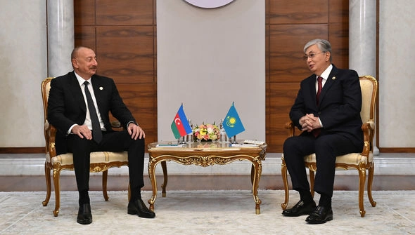 Tokayev: “Biz Azərbaycanı öz müttəfiqimiz, strateji tərəfdaşımız hesab edirik” — YENİLƏNİB (FOTO/VİDEO)