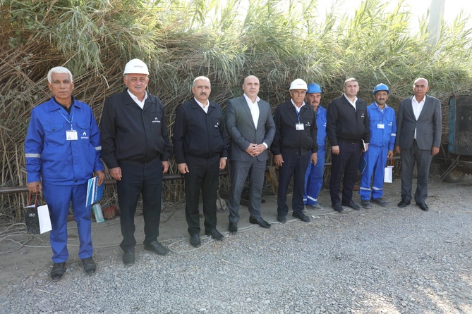 İmişlinin Xəlfəli, Hacıalmuradlı və Kürdmahmudlu kəndlərində qazlaşdırma plana uyğun davam edir — FOTOLAR İmişlinin Xəlfəli, Hacıalmuradlı və Kürdmahmudlu kəndlərində qazlaşdırma plana uyğun davam edir — FOTOLAR