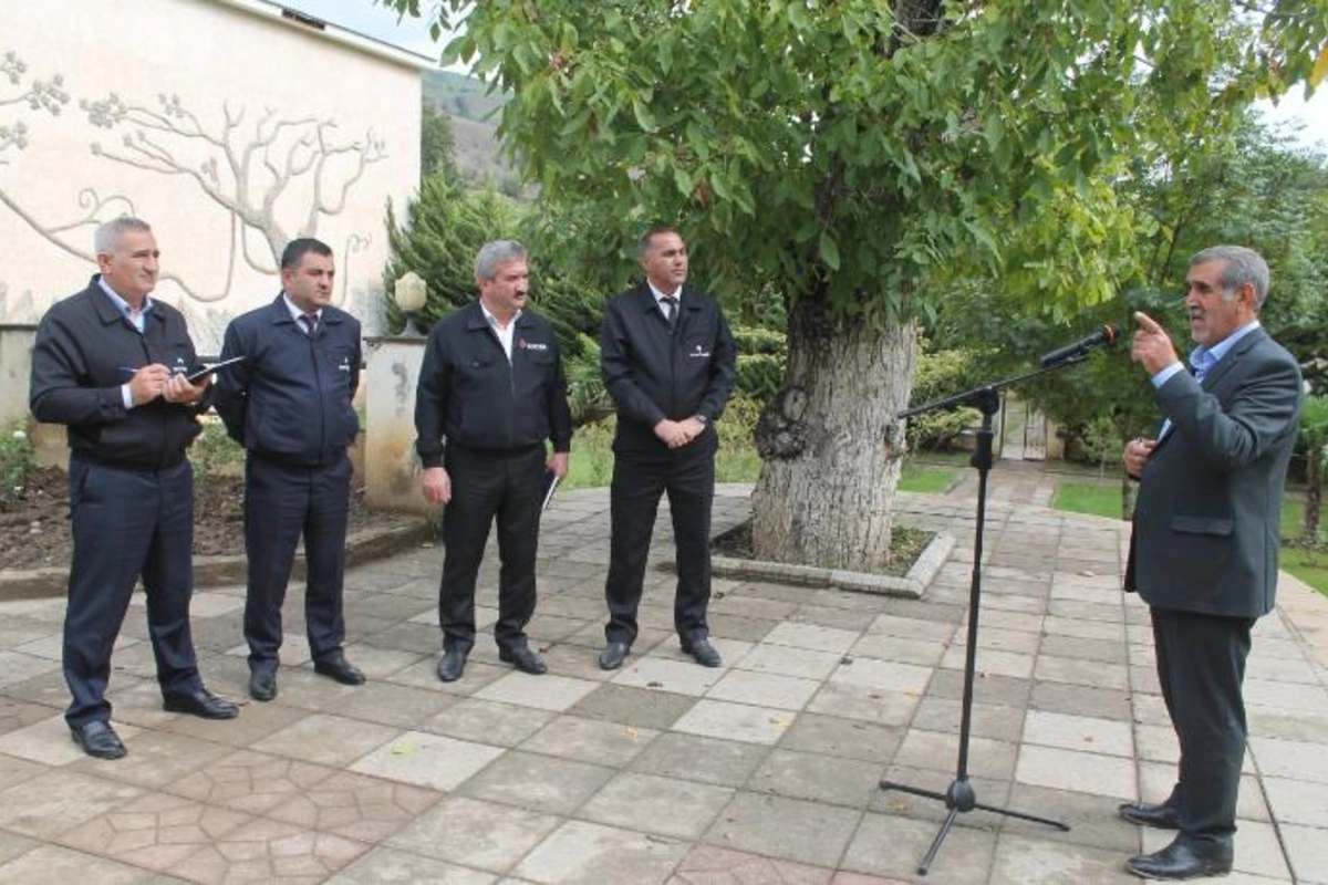 Yardımlı sakinlərinin “Açıq mikrofon”da səsləndirdikləri müraciətlər — FOTOLAR