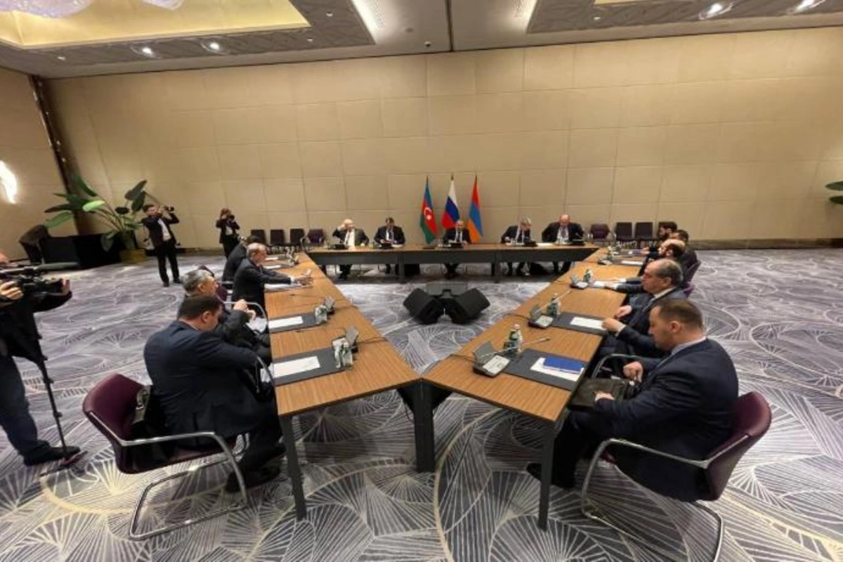 Azərbaycan, Rusiya və Ermənistan XİN rəhbərlərinin görüşü keçirilib — YENİLƏNİB (FOTO)