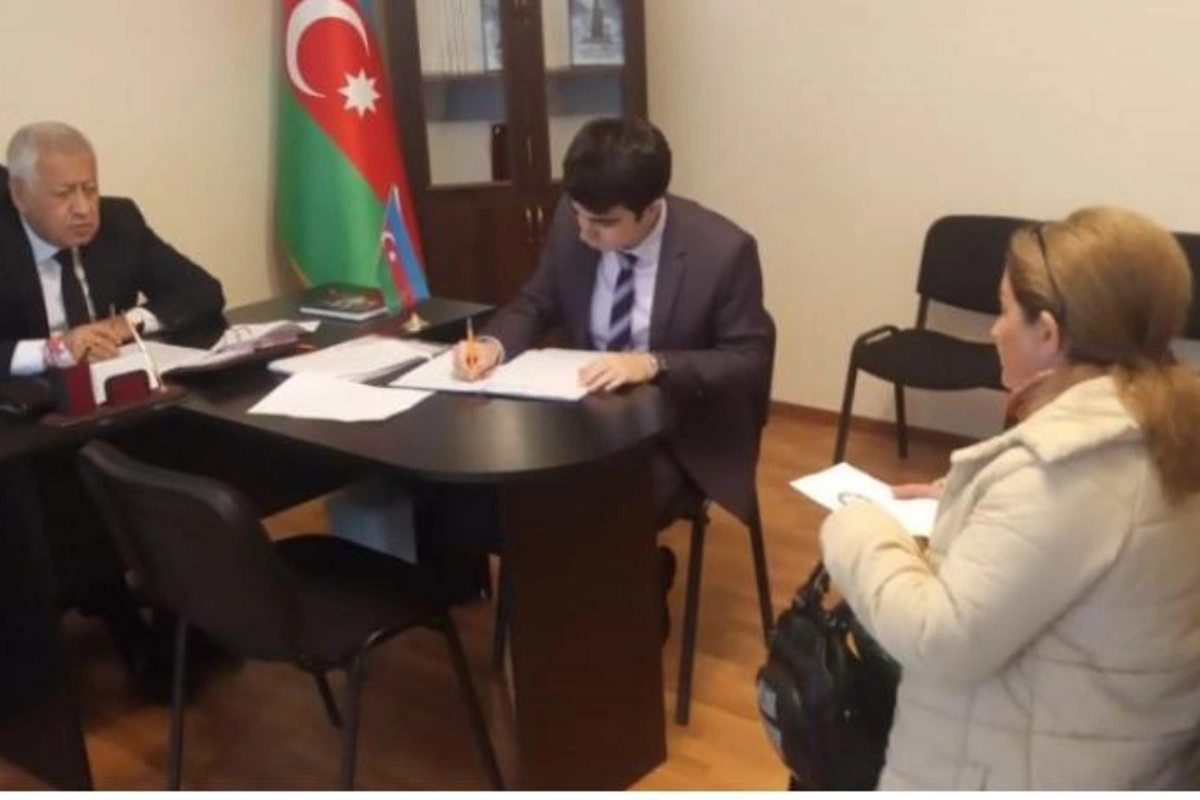 Vahid Əhmədov Quba şəhərində yerləşən ofisində növbəti dəfə seçiciləri ilə görüşüb — FOTOLAR