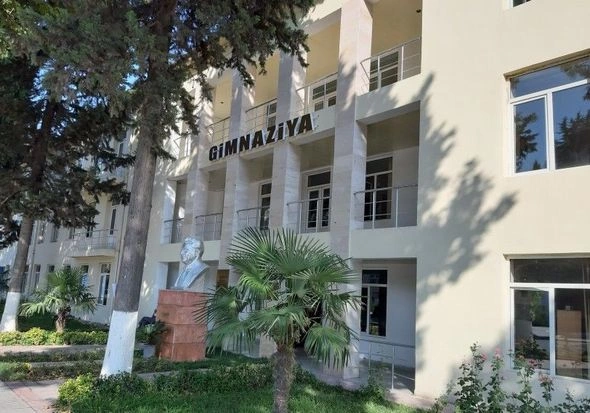 Ağdaşda 43 məzununun hamısı tələbə olan internat məktəbinin uğur hekayəsi — FOTO Ağdaşda 43 məzununun hamısı tələbə olan internat məktəbinin uğur hekayəsi — FOTO