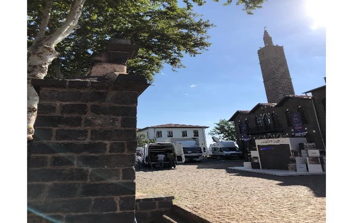 Diyarbəkir: şəhər savaşından turizm mərkəzinə çevrilişin hekayəsi — FOTOREPORTAJ Diyarbəkir: şəhər savaşından turizm mərkəzinə çevrilişin hekayəsi — FOTOREPORTAJ