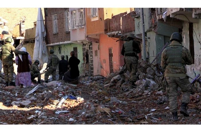 Diyarbəkir: şəhər savaşından turizm mərkəzinə çevrilişin hekayəsi — FOTOREPORTAJ Diyarbəkir: şəhər savaşından turizm mərkəzinə çevrilişin hekayəsi — FOTOREPORTAJ