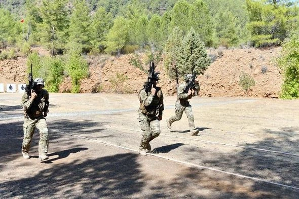 Azərbaycan və Türkiyə xüsusi təyinatlılarının birgə təlimi başa çatıb — FOTO/VİDEO Azərbaycan və Türkiyə xüsusi təyinatlılarının birgə təlimi başa çatıb — FOTO/VİDEO