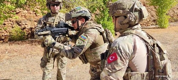 Azərbaycan və Türkiyə xüsusi təyinatlılarının birgə təlimi başa çatıb — FOTO/VİDEO Azərbaycan və Türkiyə xüsusi təyinatlılarının birgə təlimi başa çatıb — FOTO/VİDEO