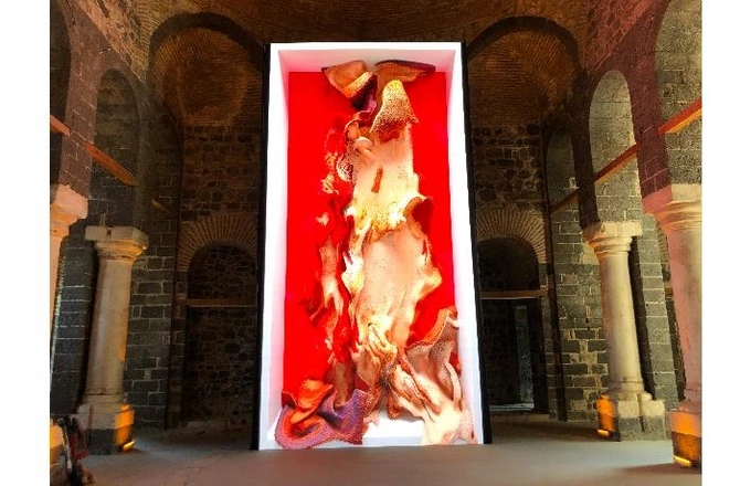 Diyarbəkir: şəhər savaşından turizm mərkəzinə çevrilişin hekayəsi — FOTOREPORTAJ Diyarbəkir: şəhər savaşından turizm mərkəzinə çevrilişin hekayəsi — FOTOREPORTAJ