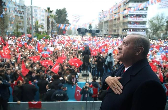 Diyarbəkir: şəhər savaşından turizm mərkəzinə çevrilişin hekayəsi — FOTOREPORTAJ Diyarbəkir: şəhər savaşından turizm mərkəzinə çevrilişin hekayəsi — FOTOREPORTAJ