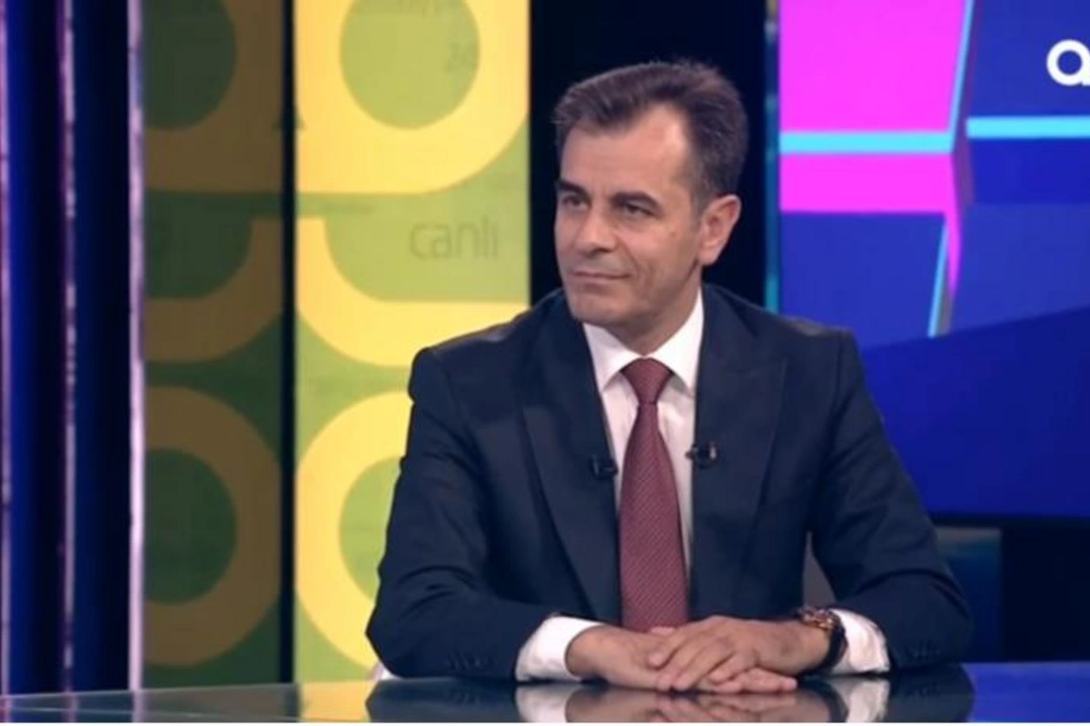 AXCP sədri niyə Makronun müdafiəsinə qalxıb?