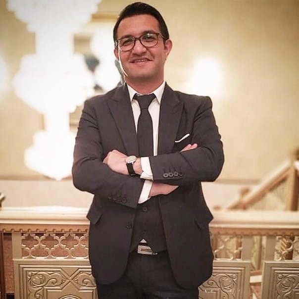 Nazirliyin əməkdaşı qəfil öldü — FOTO