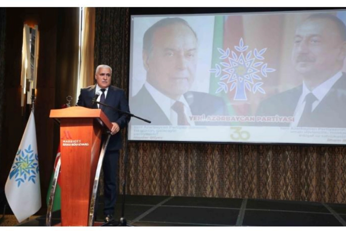 YAP-ın təsis edilməsinin 30 illiyi münasibətilə Xətai rayonunda konfrans keçirildi — FOTOLAR