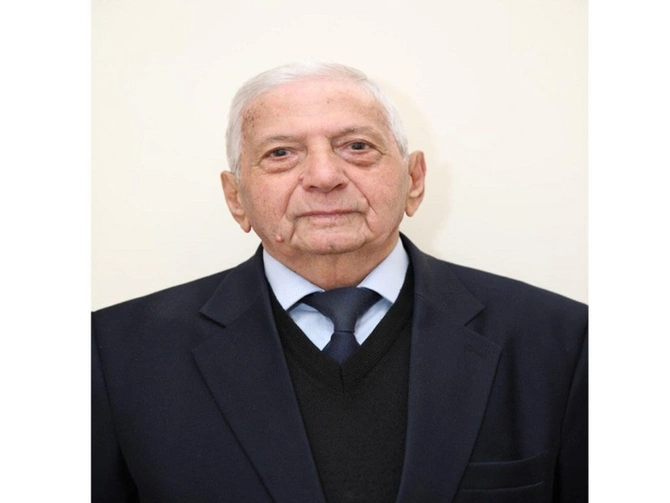 Oktay Qarabəyli vəfat etdi — FOTO