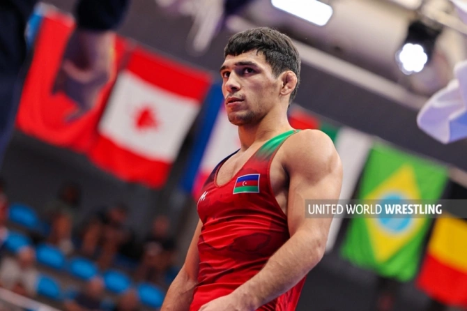 Güləşçilərimiz dünya çempionatında 1 qızıl və 2 gümüş medal qazandı
