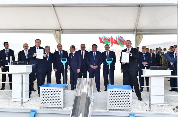 Cəbrayılda Qumlaq dəmir yolu stansiyasının təməli qoyulub — YENİLƏNİB (FOTO) Cəbrayılda Qumlaq dəmir yolu stansiyasının təməli qoyulub — YENİLƏNİB (FOTO)