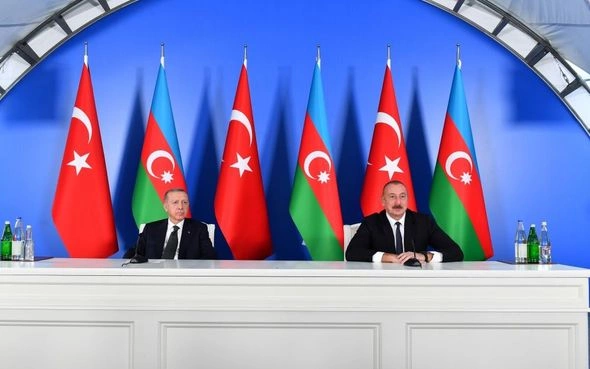 Azərbaycan və Türkiyə prezidentləri Cəbrayıl şəhərində mətbuata birgə bəyanatlarla çıxış ediblər — YENİLƏNİB (VİDEO/FOTO) Azərbaycan və Türkiyə prezidentləri Cəbrayıl şəhərində mətbuata birgə bəyanatlarla çıxış ediblər — YENİLƏNİB (VİDEO/FOTO)