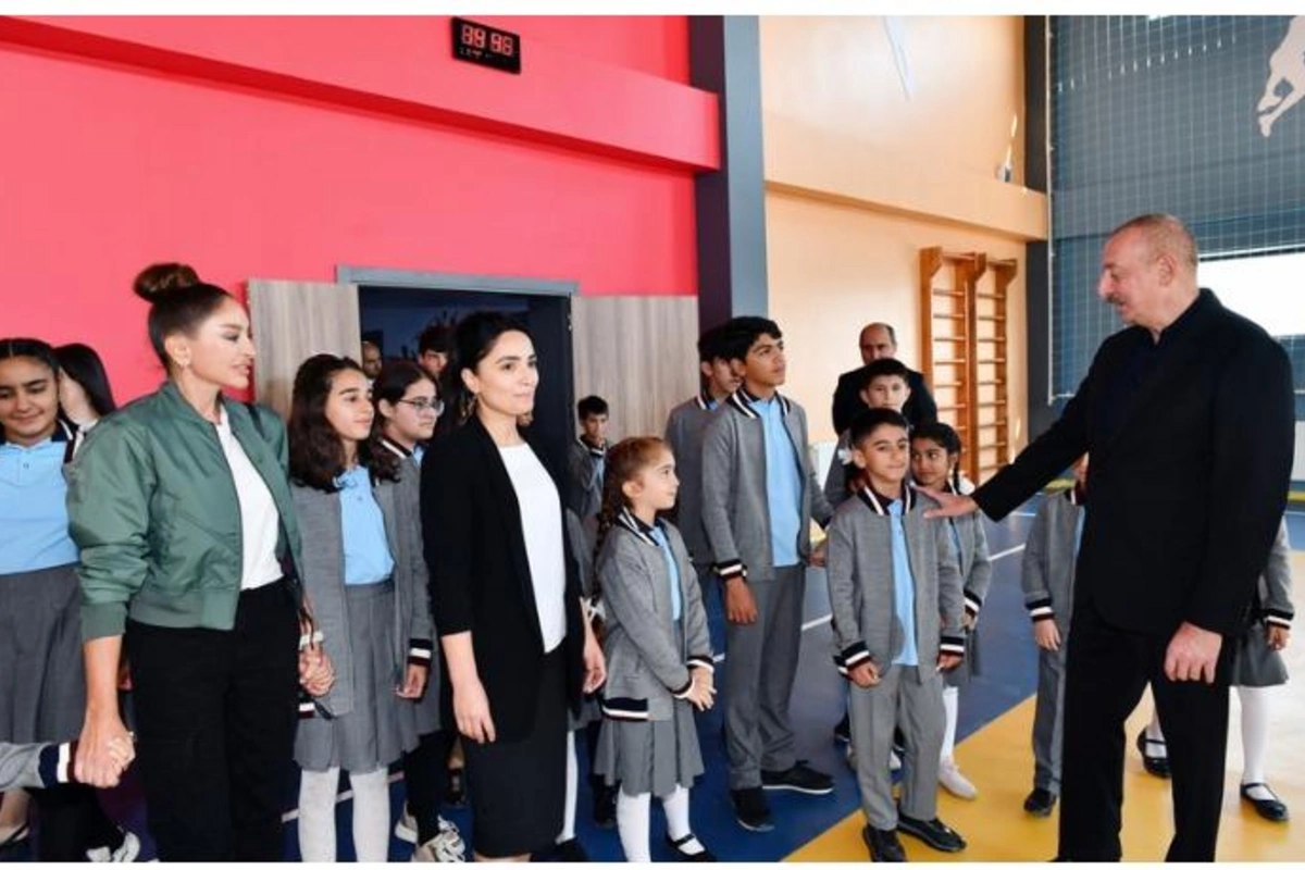 İlham Əliyev və Mehriban Əliyeva Zəngilanın Ağalı kəndində sakinlərlə görüşüblər — YENİLƏNDİ (FOTOLAR)