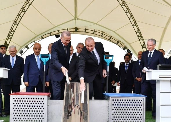 İlham Əliyev və Rəcəb Tayyib Ərdoğan Cəbrayılda ağac əkiblər — YENİLƏNİB (FOTO)