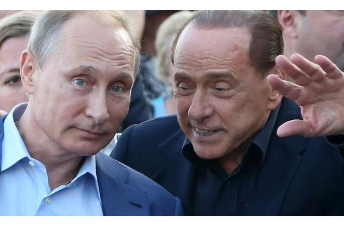 “Putin ad günümdə mənə iyirmi şüşə araq göndərmişdi” — Silvio Berluskoni
