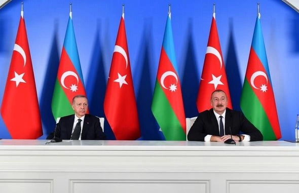 Azərbaycan və Türkiyə prezidentləri Cəbrayıl şəhərində mətbuata birgə bəyanatlarla çıxış ediblər — YENİLƏNİB (VİDEO/FOTO) Azərbaycan və Türkiyə prezidentləri Cəbrayıl şəhərində mətbuata birgə bəyanatlarla çıxış ediblər — YENİLƏNİB (VİDEO/FOTO)