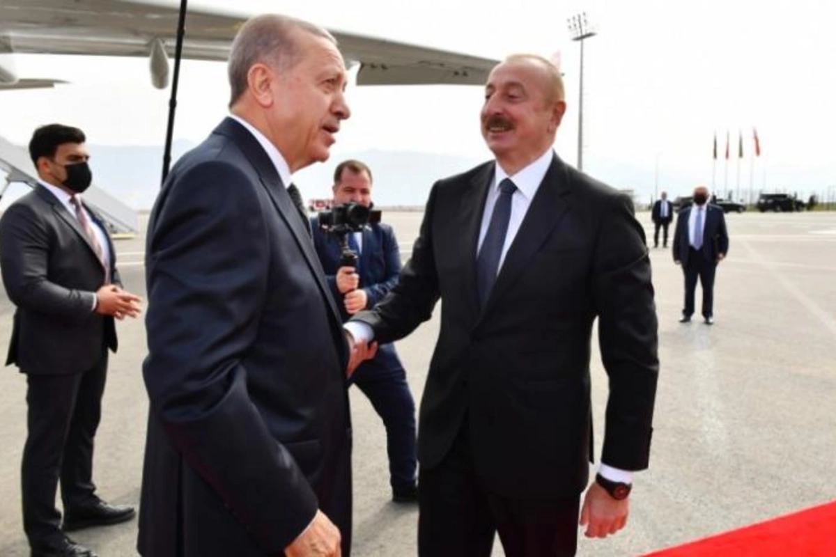 Prezidentlər arasında maraqlı dialoq — VİDEO