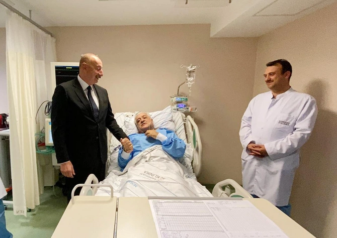 Prezident qəza keçirən Binəli Yıldırım və Şamil Ayrıma baş çəkdi — FOTOLAR
