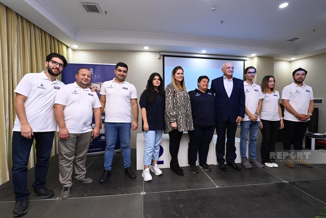 Azərbaycan Yelkən Federasiyası qalib idmançıları mükafatlandırdı — FOTOLAR Azərbaycan Yelkən Federasiyası qalib idmançıları mükafatlandırdı — FOTOLAR