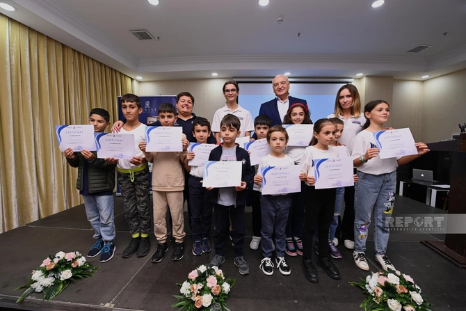 Azərbaycan Yelkən Federasiyası qalib idmançıları mükafatlandırdı — FOTOLAR Azərbaycan Yelkən Federasiyası qalib idmançıları mükafatlandırdı — FOTOLAR