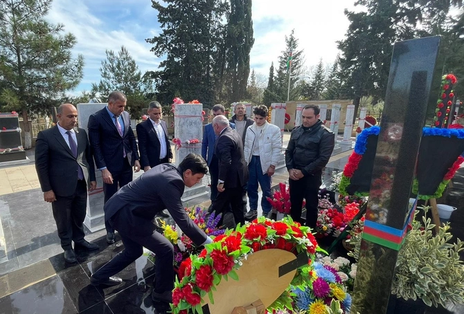 Salyanda şəhid Sultan İbrahimov anıldı — FOTOLAR Salyanda şəhid Sultan İbrahimov anıldı — FOTOLAR