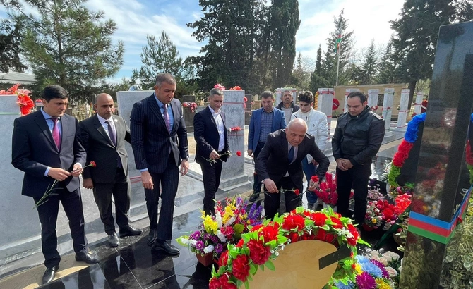 Salyanda şəhid Sultan İbrahimov anıldı — FOTOLAR Salyanda şəhid Sultan İbrahimov anıldı — FOTOLAR