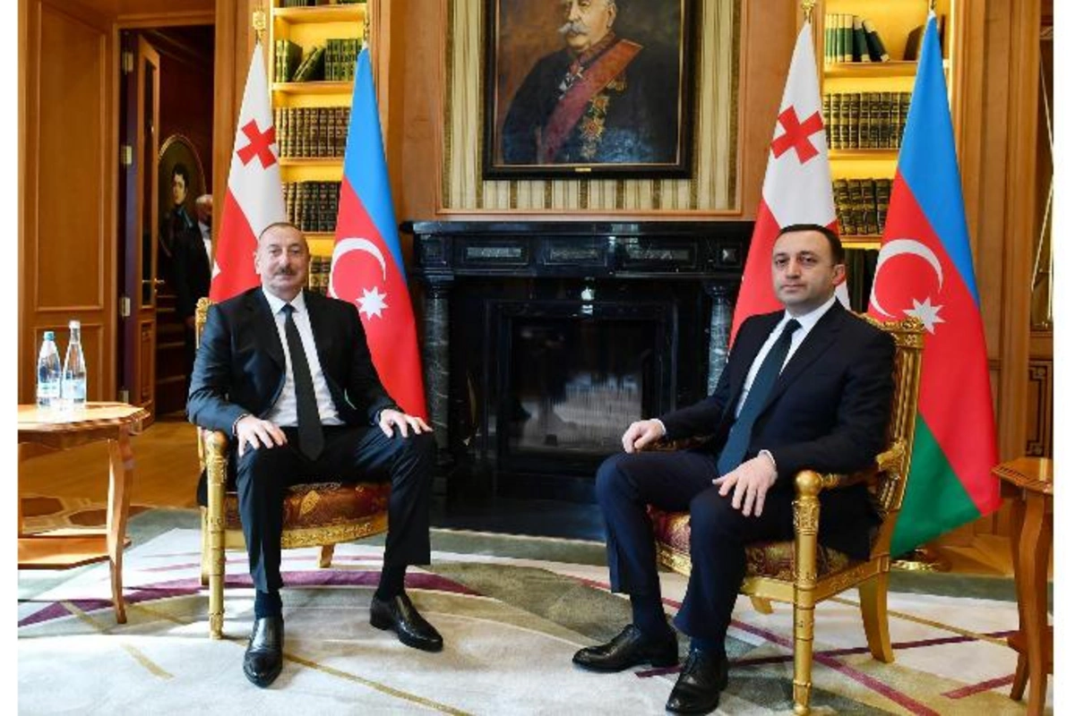İlham Əliyevin Gürcüstanın Baş naziri ilə təkbətək görüşü keçirilib — YENİLƏNİB/FOTO