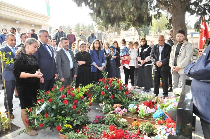 Abşeronda şəhidlərimiz anım günlərində yad edildi — FOTOLAR Abşeronda şəhidlərimiz anım günlərində yad edildi — FOTOLAR
