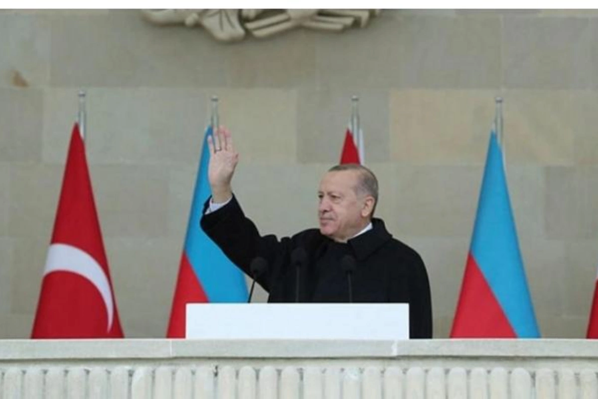 Ərdoğanın oxuduğu şeir Güney Azərbaycanda müqavimət simvolu oldu — VİDEO