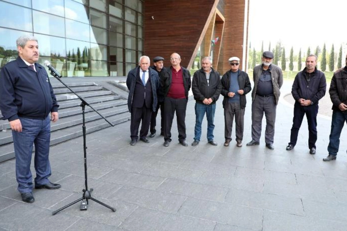 Şəmkirdə keçirilən Açıq mikrofon aksiyasında 8 müraciət ünvanlandı